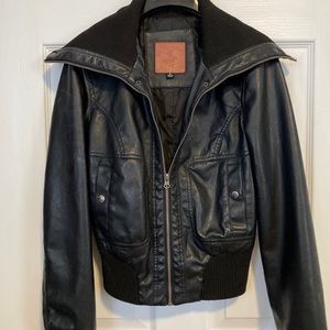 Women’s Black faux leather jacket size M